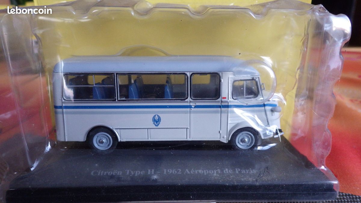 Modèle Réduit Citroën Type H 1962 - Échelle 1/24 - Fourgon Gris - Collection Hachette - Neuf