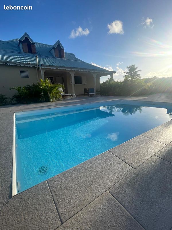 Maison 3 pièces 60 m² · à Sainte-Anne · 60 m² · 1 200 €