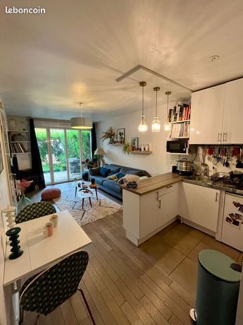 Location appartement 2 pièces (une chambre) avec jardin privatif et parking à Saint Cloud