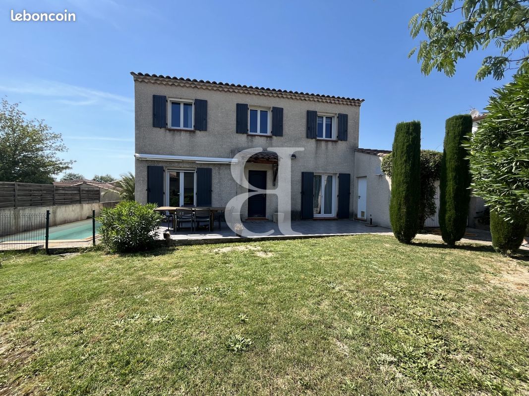 Maison 4 pièces 102 m² · à Saint-Rémy-de-Provence · 102 m² · 435 000 €