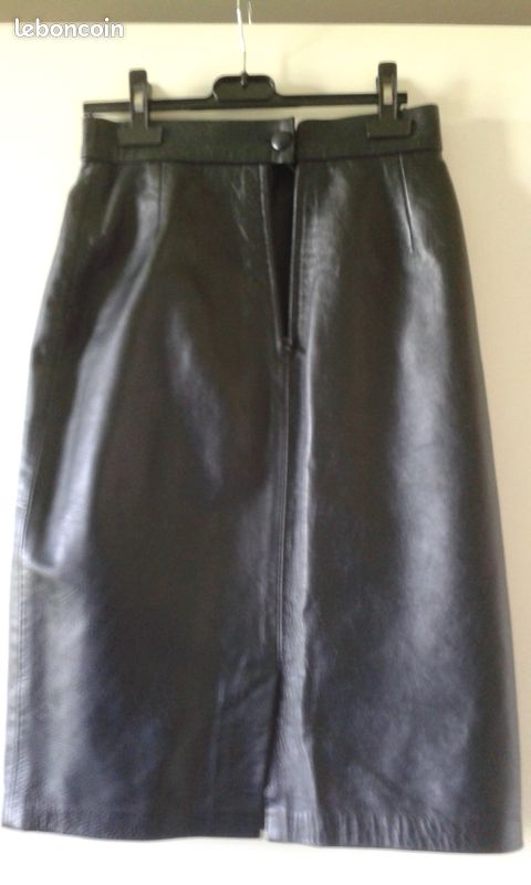 Jupe en cuir noir (image 3)