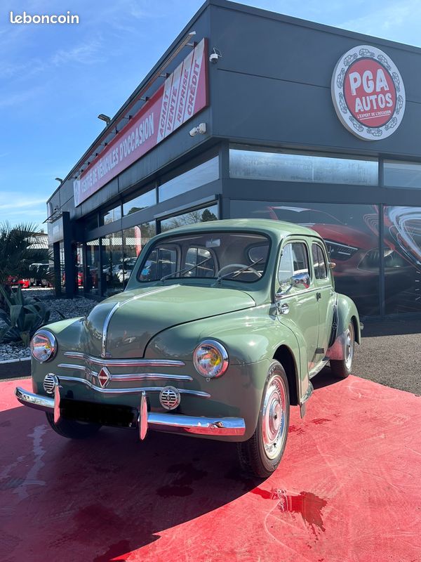 Renault 4CV - Véhicule de collection (image 2)