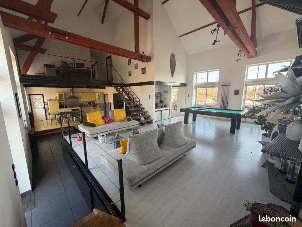 Appartement 10 pièces 276 m² · à Le Creusot · 276 m² · 429 000 €