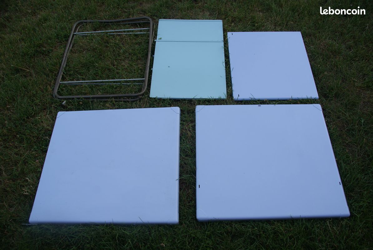 Table pliante vintage jaune PLIANFER - Ameublement