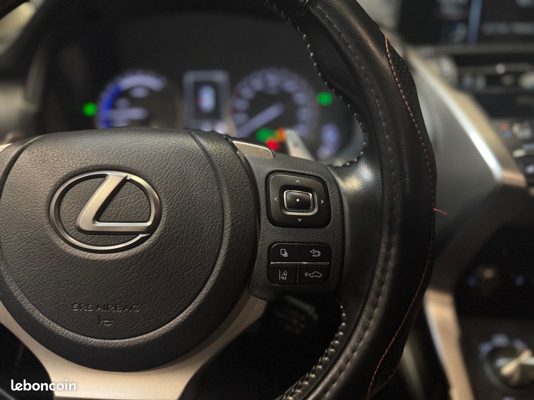 LEXUS NX MY21 300h 2WD Design Hybride (60 500 km - État irréprochable) (image 17)
