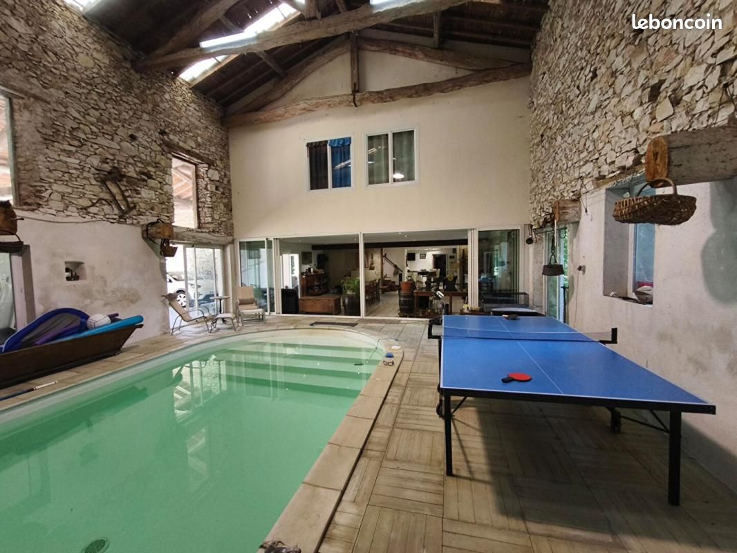Maison 12 pièces 350 m² · à Lagarrigue · 350 m² · 749 000 €