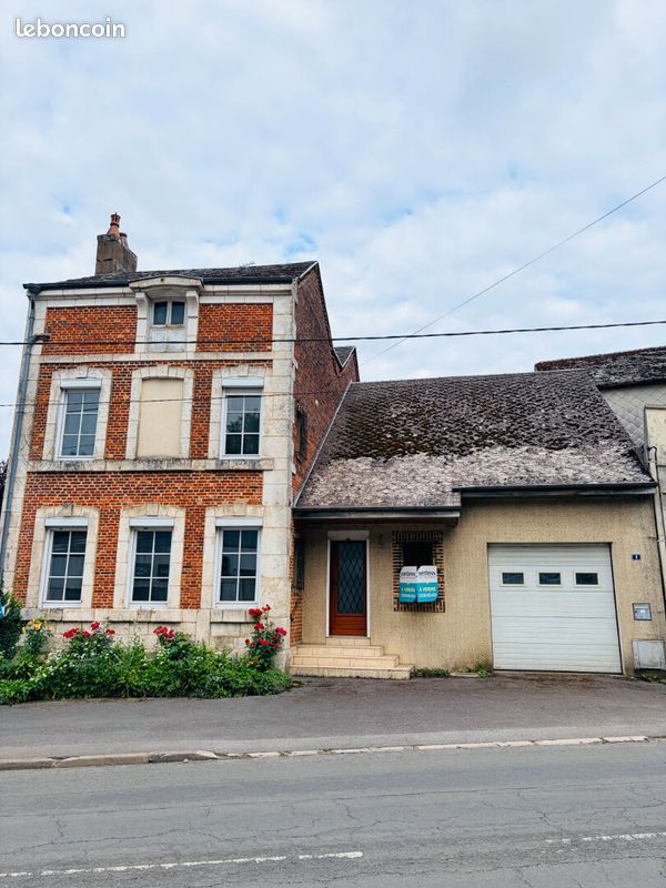 Maison 5 pièces 123 m² · à Signy-l'Abbaye · 123 m² · 127 200 €