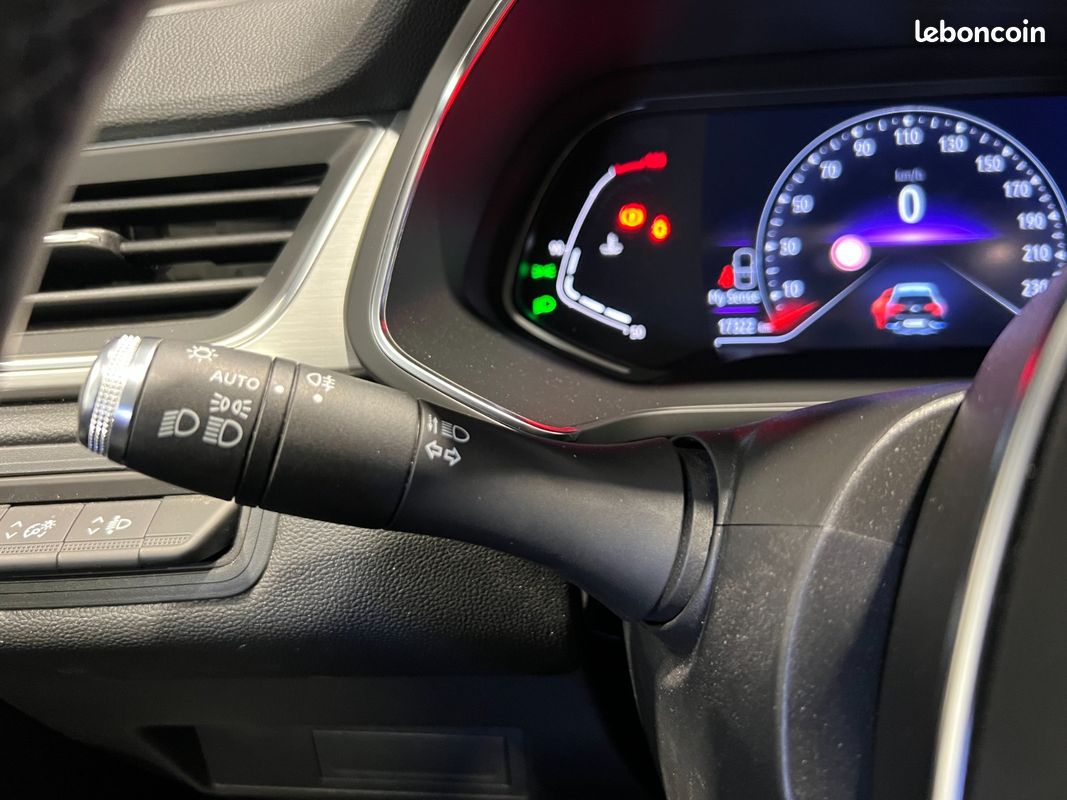 RENAULT CAPTUR 1.3 TCe 130 ch EDC Intens / 1ERE MAIN / SUIVI COMPLET RENAULT / CAMERA / CARPLAY / (image 17)