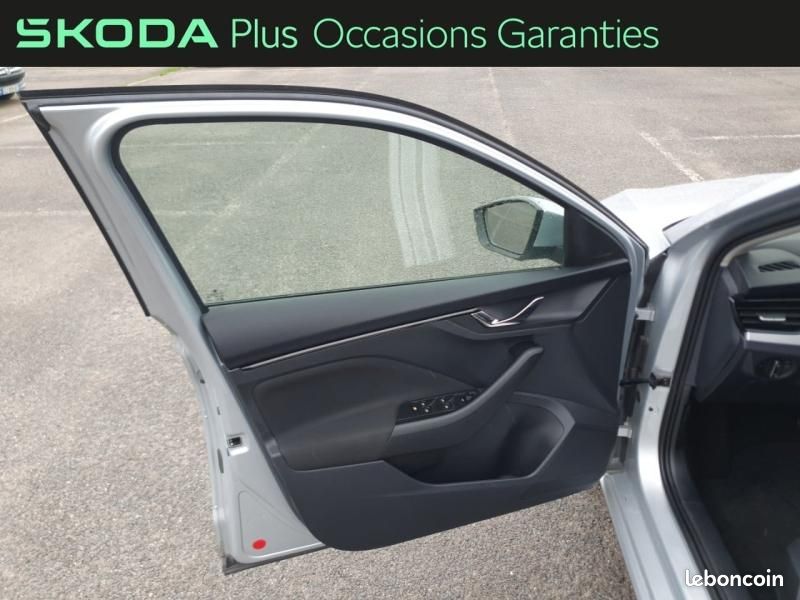Skoda Scala 1.0 TSI Evo 110ch Business DSG7 (image 20)