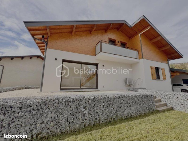 Maison 5 pièces 122 m² · à Hauteville-sur-Fier · 122 m² · 1 850 €/mois