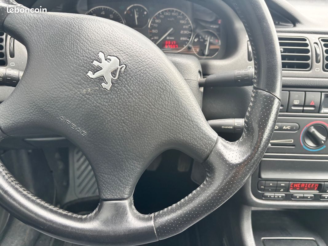 PEUGEOT 406 COUPE 2.0i / Première main (image 11)