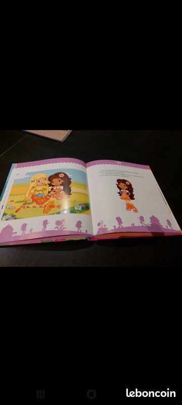 Livre Mes 5 plus belles histoires Charlotte aux fraises (image 3)