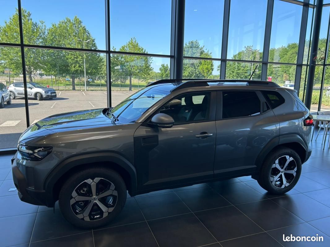 Dacia Duster Hybrid 155 Journey (image 9)