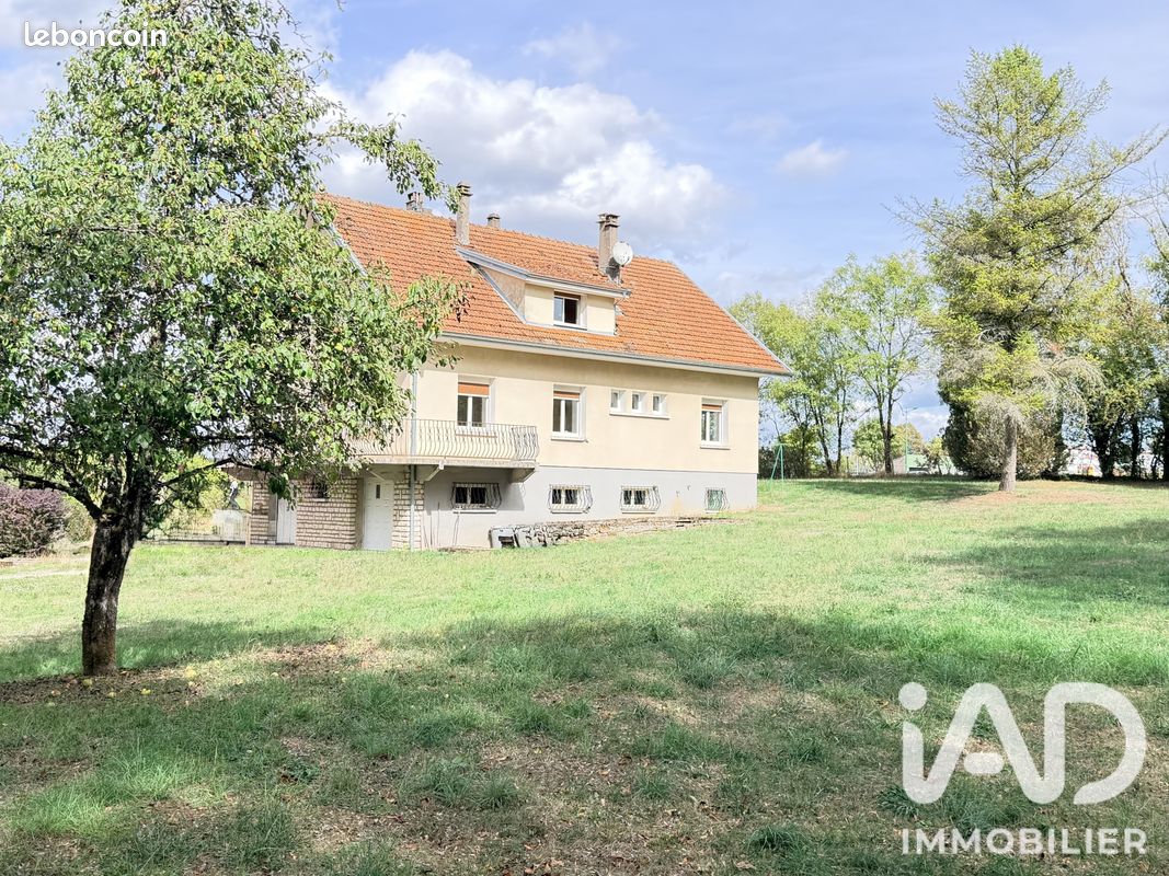 Maison 7 pièces 190 m² · à Bourbonne-les-Bains · 190 m² · 190 000 €