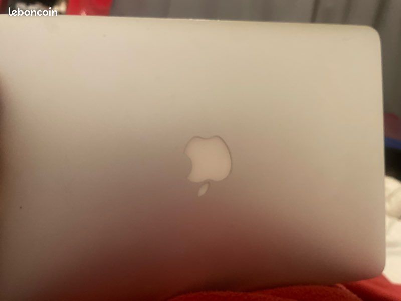 Macbook pro 2015 (image 1)