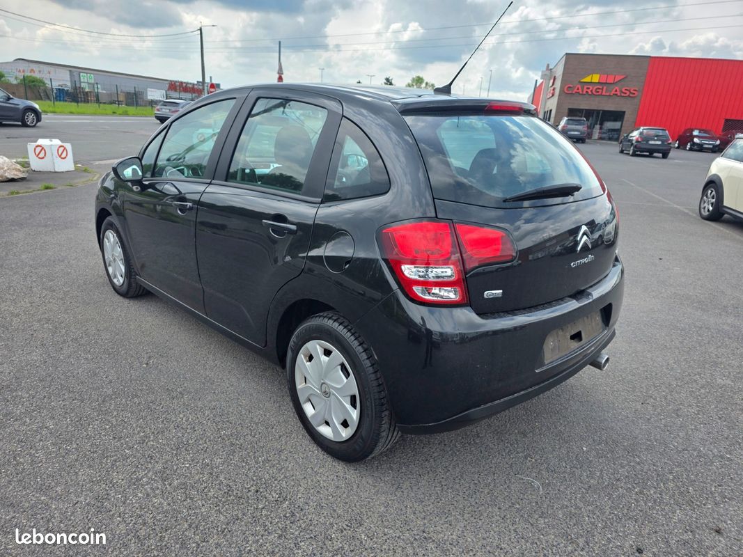 Citroën C3 1.6 E-HDI 92CV DYNAMIQUE FAIBLE KILO CERTIFIE (image 2)