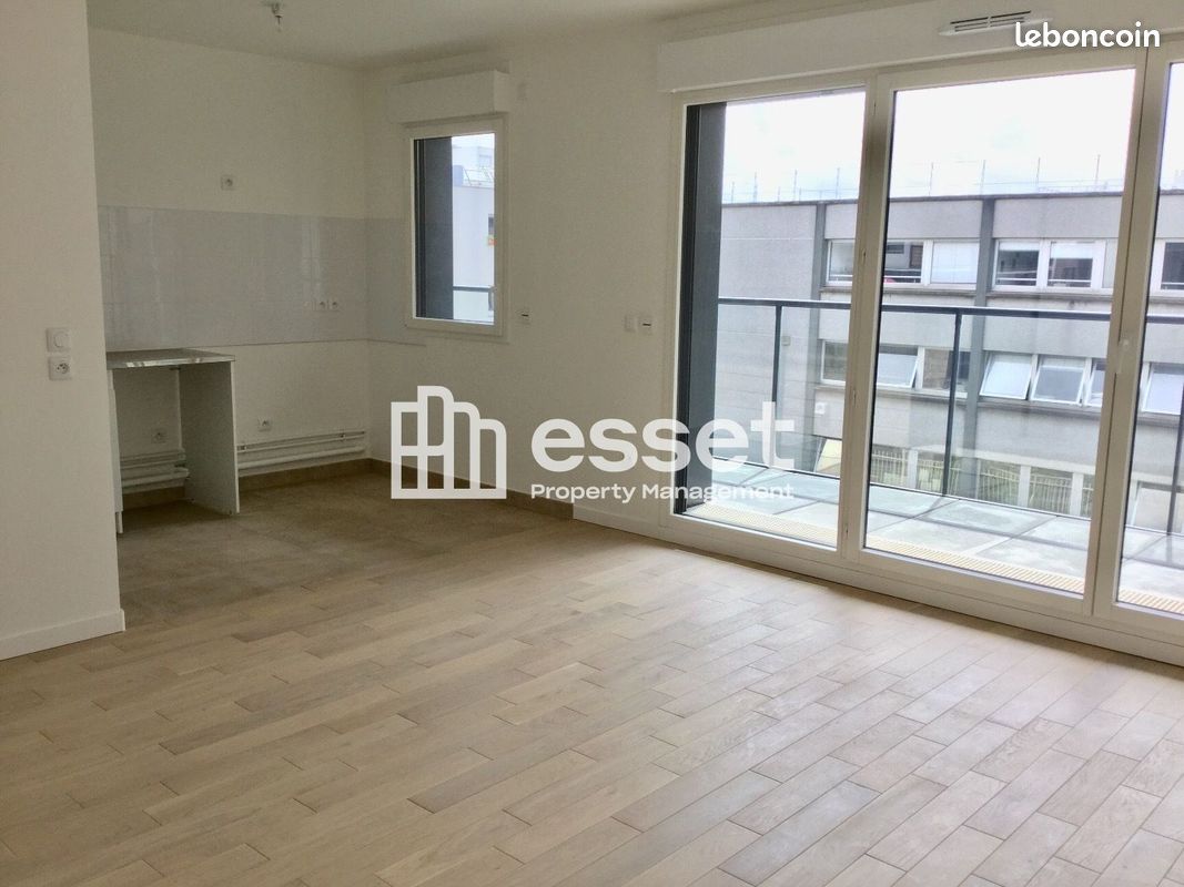 Appartement 4 pièces 75 m² · à Paris · 75 m² · 2 144 €
