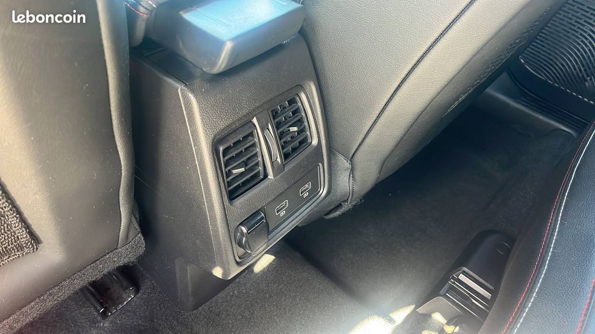 Renault captur tce 140 21 r.s. Line (image 21)
