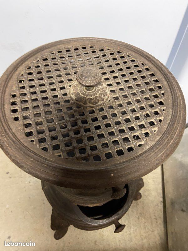 Vends poêle en fonte rosière (image 2)
