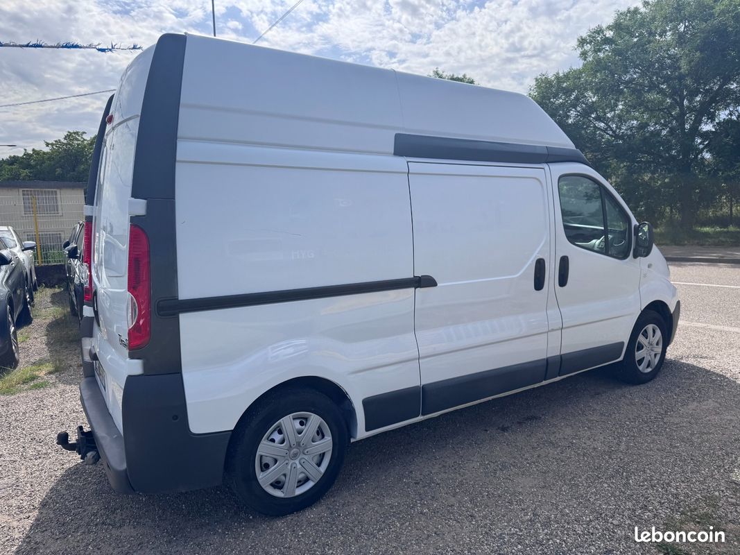 Renault TRAFIC L2H2 2.0 dCi 16V 90 cv PRIX HT + TVA RECUPERABLE (image 7)