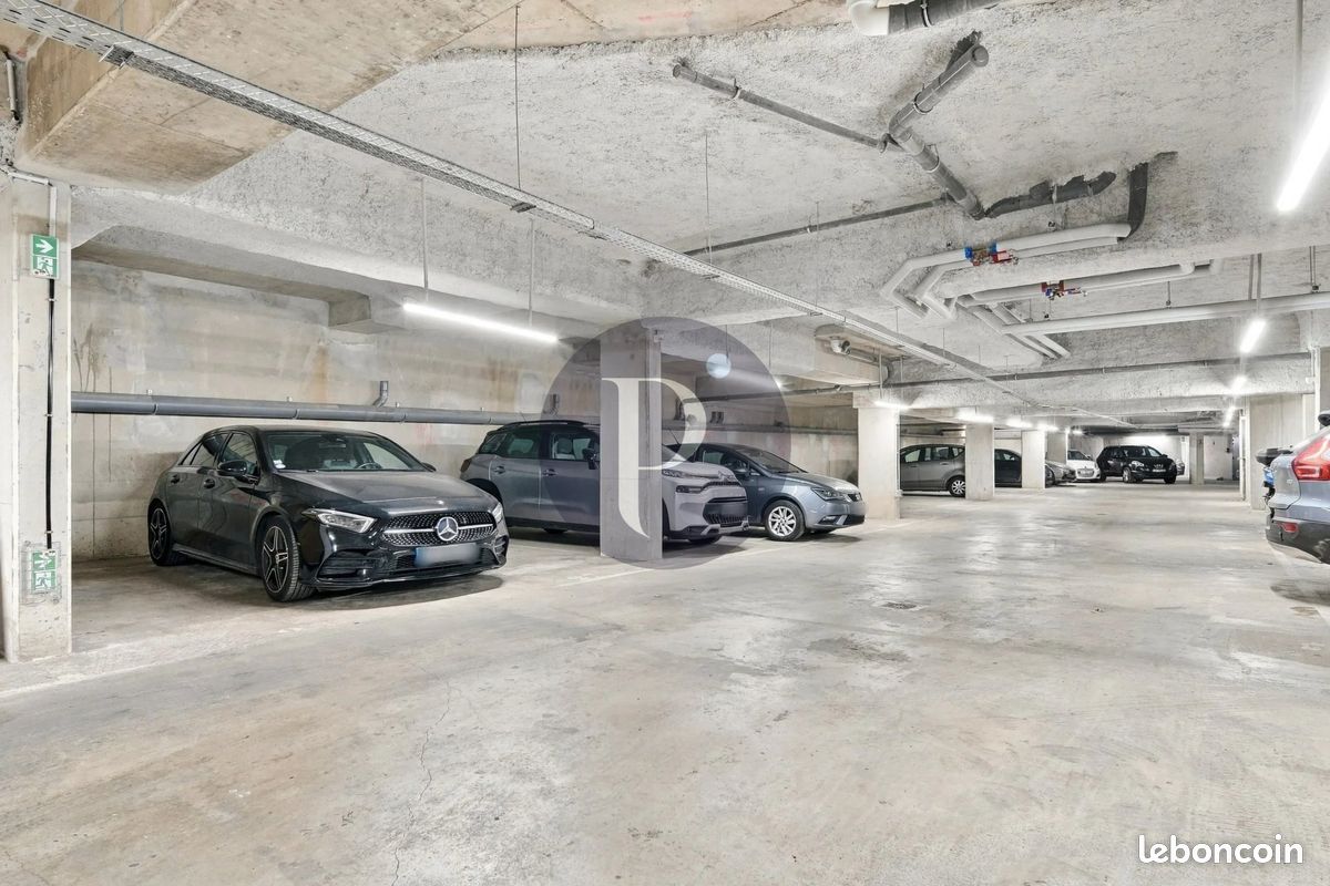 Parking 13 m² · à Gentilly · 13 m² · 16 500 €