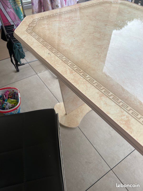 Table de salon (image 1)