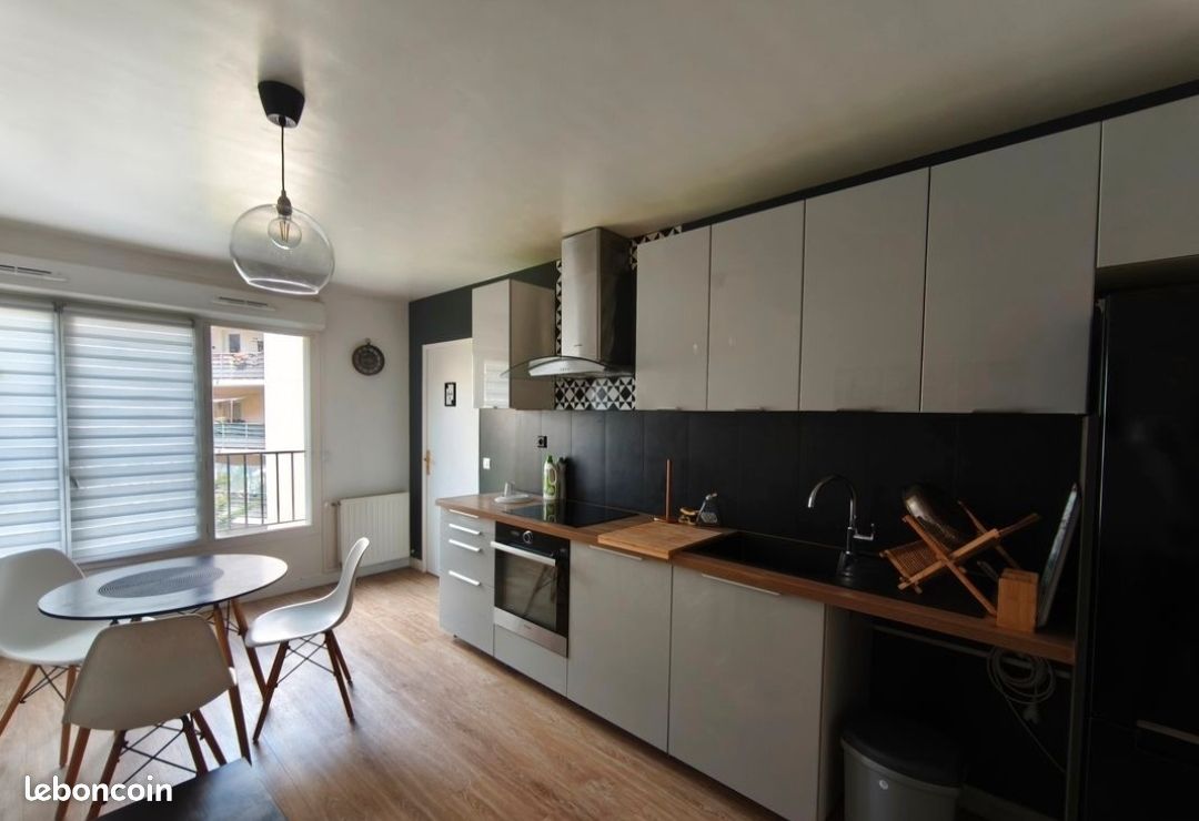 Appartement 4 pièces 70 m² · à Cergy · 70 m² · 555 €