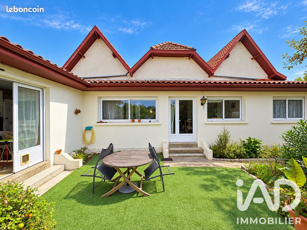 Maison 7 pièces 142 m² · à Lacanau · 142 m² · 545 000 €