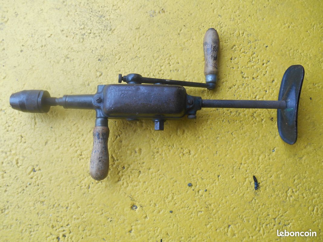 Chignole, perceuse à main prix en baisse 49,99 à30 (image 1)