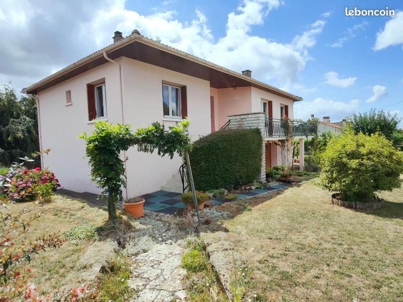 Maison 6 pièces 125 m² - Melle 79500 (image principale 11)