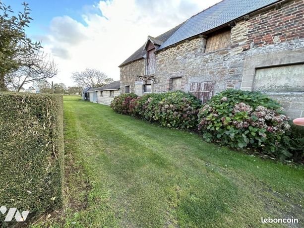 Terrain 2065 m² YFFINIAC