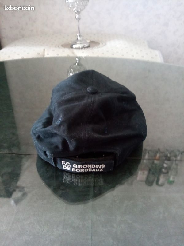Av casquette girondins de Bordeaux ... (image 2)