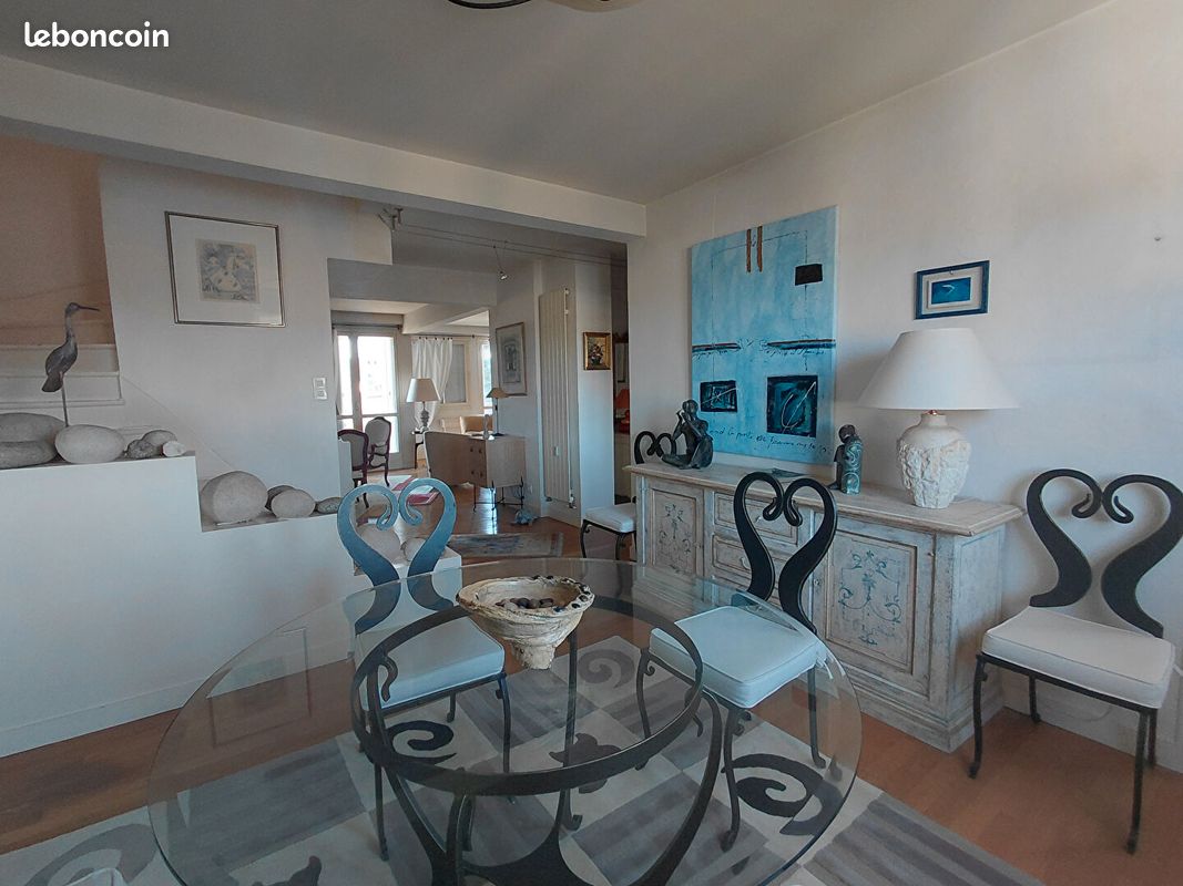 Appartement 4 pièces 145 m² · à Laval · 145 m² · 187 200 €