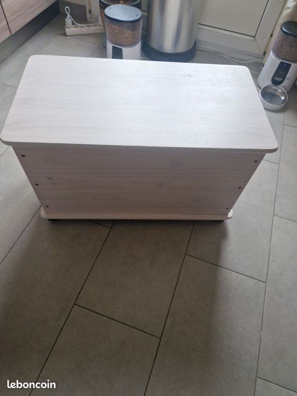 Coffre bois blanc (image 2)
