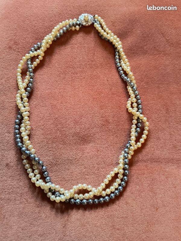 Collier imitation perles (image 1)