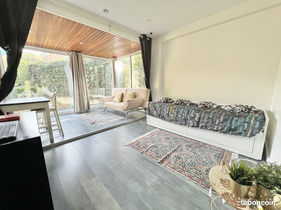 Appartement 1 pièce 43 m² · à Le Chesnay-Rocquencourt · 43 m² · 970 €