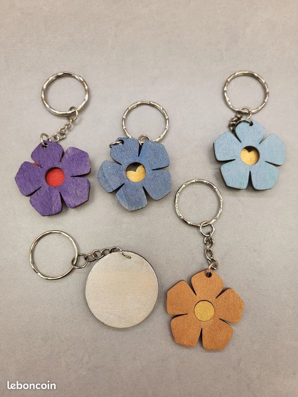 Lot de 5 porte clefs fleurs decoupe laser coeur (image 2)