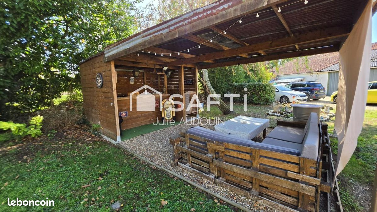 Maison 3 pièces 115 m² · à Bercloux · 115 m² · 144 000 €