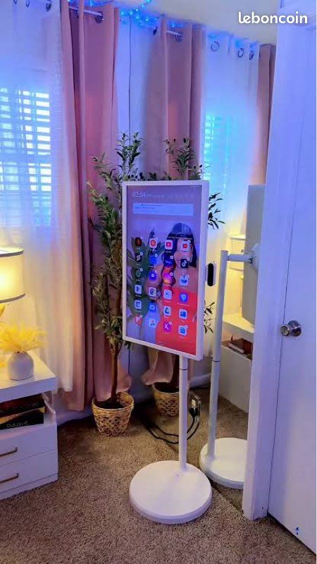 Téléviseur intelligente 32” (Android, 8Go+128Go) - Écran Tactile Tout-en-Un avec Caméra 13 MP et Autonomie jusqu’à 7h (image 1)