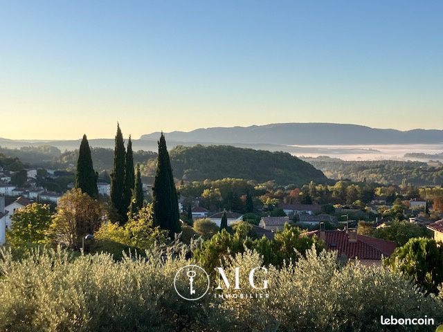 Maison 5 pièces 140 m² · à Forcalquier · 140 m² · 748 000 €