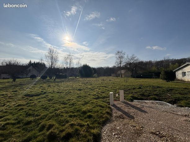 Terrain 950 m² Dole
