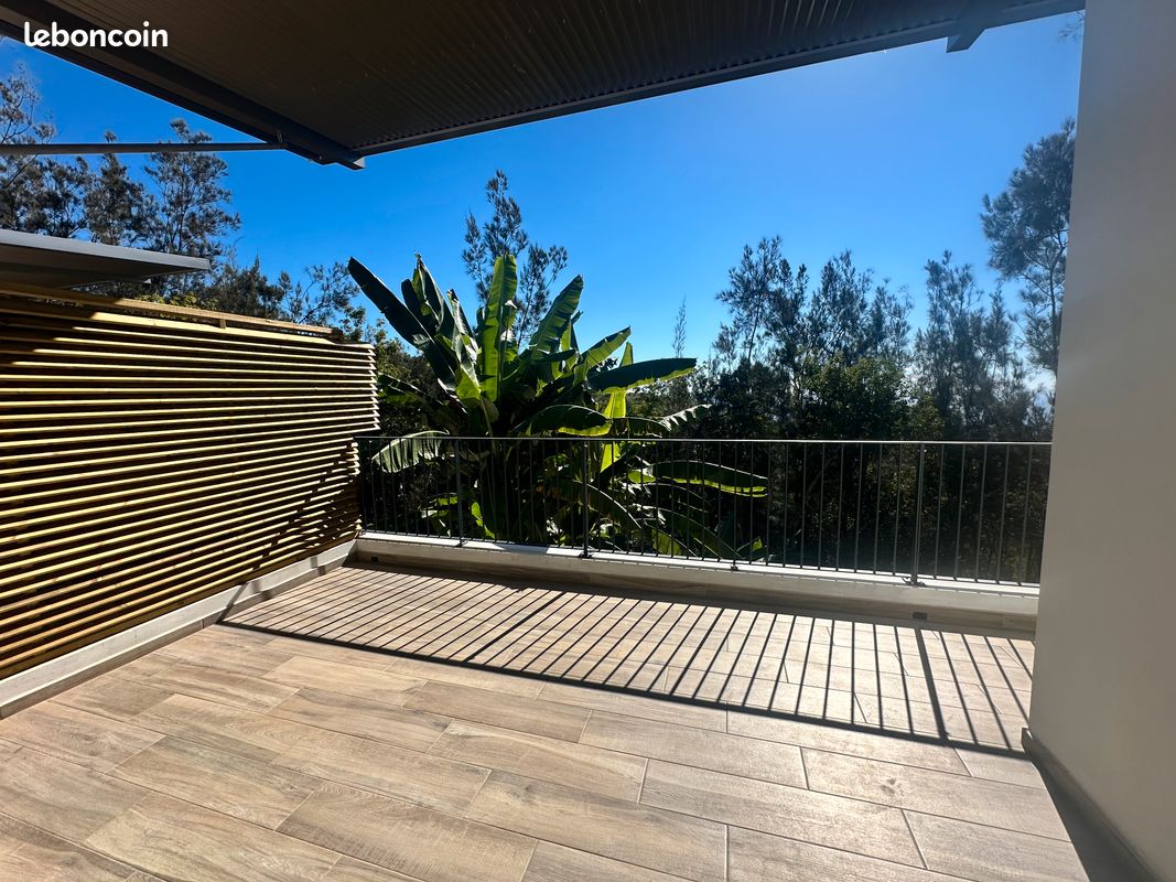 Maison 4 pièces 112 m² · à Saint-Denis · 112 m² · 1 950 €