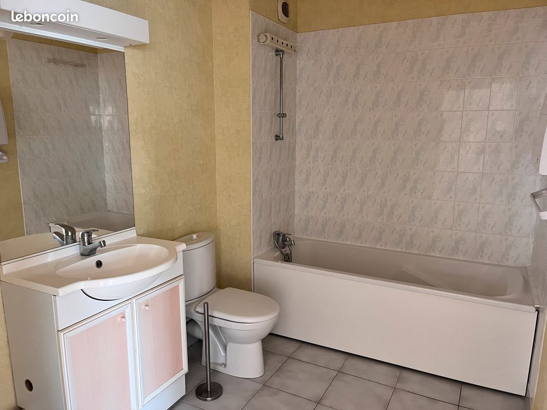 Appartement a louer chalons-en-champagne - 2 pièce(s) - 40 m2 - Surfyn