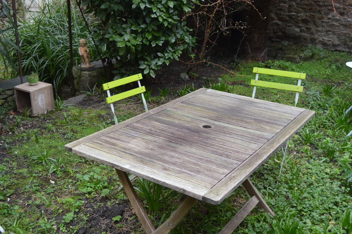 Salon de jardin résine tressée 4 places + table rectangle marron AVEZU