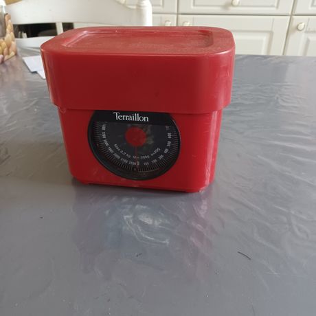 TERRAILLON- Balance mécanique de cuisine BA2000 Vintage Rouge pas cher 