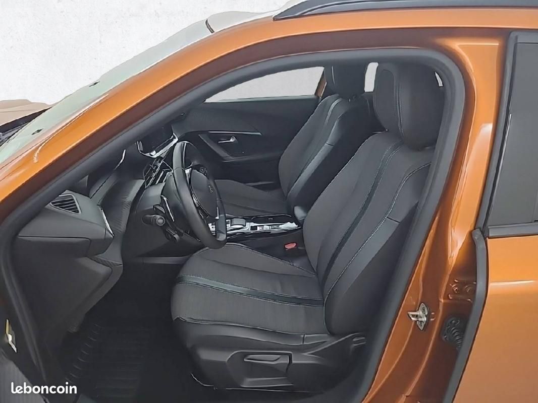 Peugeot 2008 BlueHDi 130 S&S EAT8 - Allure (image 11)