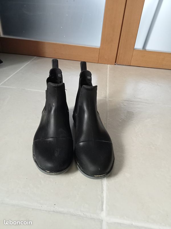 Boots (image 2)