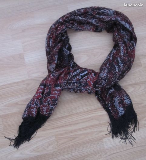 Echarpe / Foulard 3 couleurs (image 1)