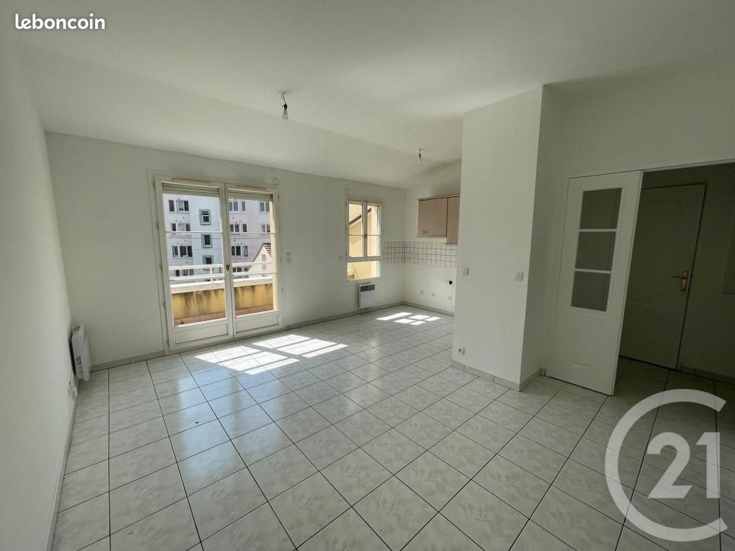 Appartement 2 pièces 42 m² · à Savigny-sur-Orge · 42 m² · 794 €