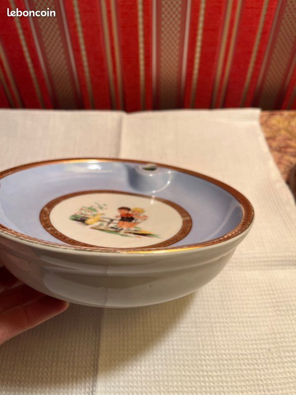 Assiette chauffante ancienne pour enfant – porcelaine décor scène enfantine – 18 cm (image 2)